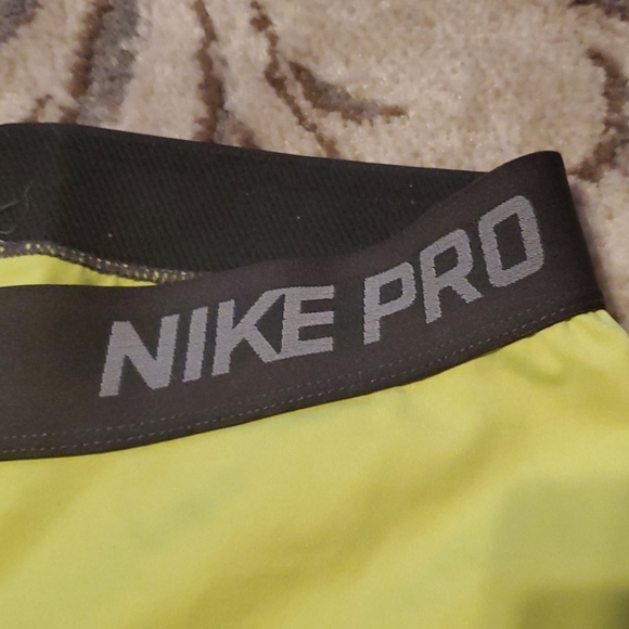Nike Pro MD Spandex Short 4" Inseam FT5 - Picture 3 of 4
